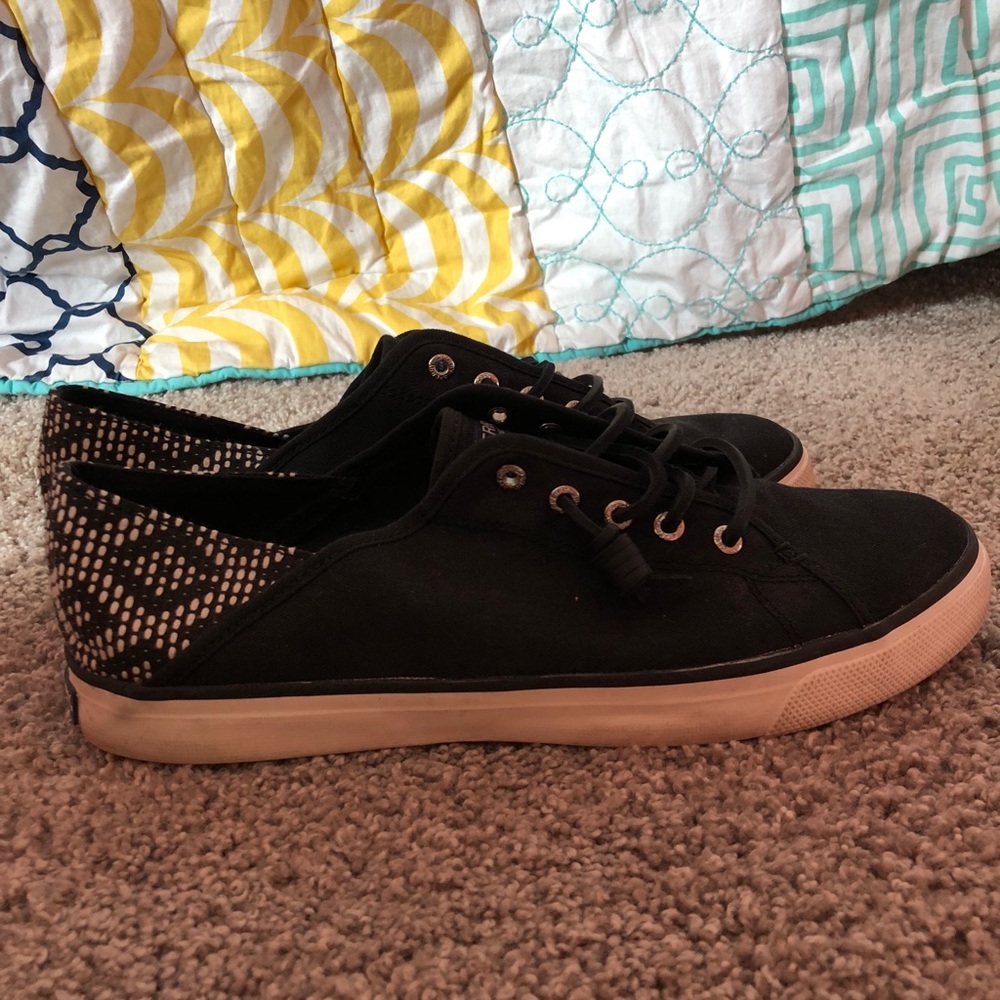 NEVER WORN SPERRYS